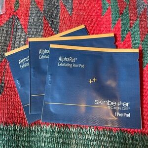 AlphaRet exfoliating peel pads